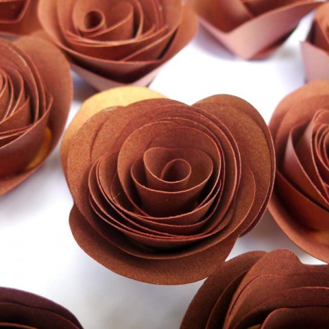 Бумажный цветочек для оформления "Шоколадка"